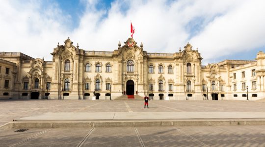 Perú: Bicentenario y cambio de mando