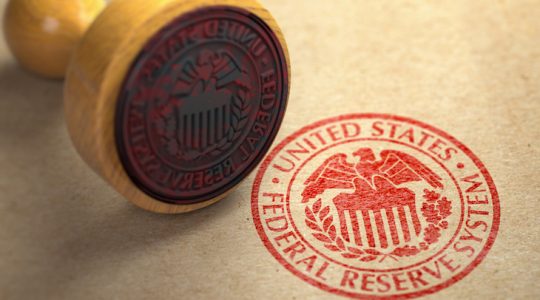 Retornos mixtos en un día clave para el Fed