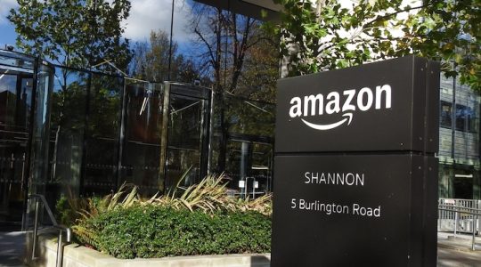 Resultados de Amazon traen algo de alivio al mercado